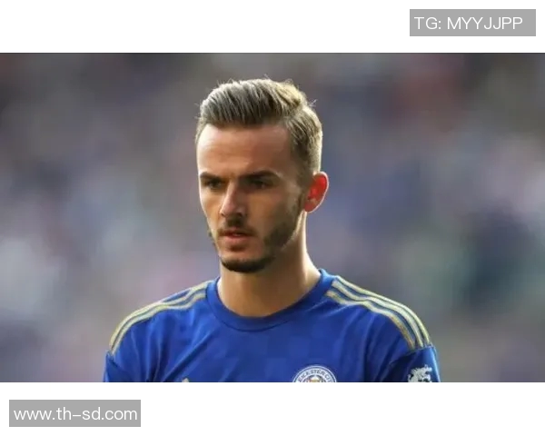 武士头发型与男足球明星的完美结合展现独特魅力与风格