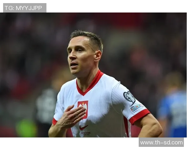 波兰足球明星因失误被嘲笑却逆袭成传奇的励志故事