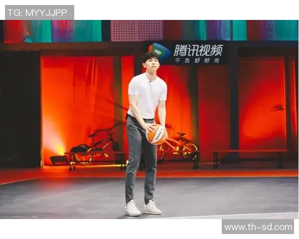 热血男明星赤膊上阵激情打篮球展现运动魅力与青春活力 热血男明星赤膊上阵激情打篮球展现运动魅力与青春活力